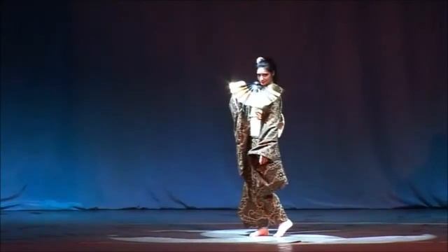 Kuro no Shinkai 2013 - Танец с веером