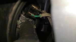 Снятие лампы ближнего света Citroen C4 Aircross