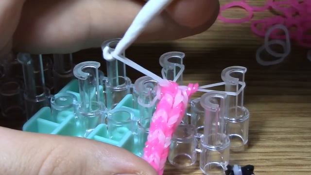 Круглый браслет "Рыбий хвост на 4 столбика". Очень просто! Урок 12 смотреть онлайн