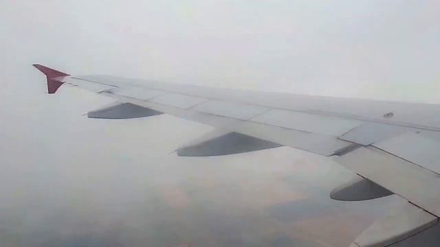 ВИД ИЗ ИЛЛЮМИНАТОРА САМОЛЕТА