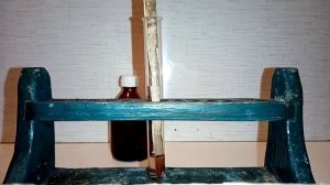 Обугливание ДРЕВЕСИНЫ КОНЦЕНТРИРОВАННОЙ СЕРНОЙ КИСЛОТОЙ. Опыт по химии. Домашние эксперименты