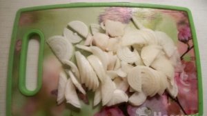 Салат из огурцов, помидоров и лука на зиму без стерилизации