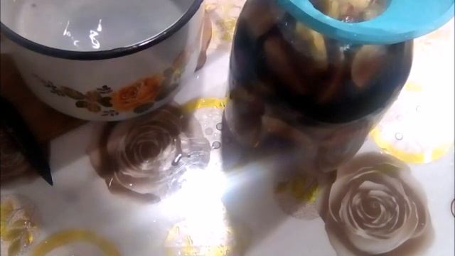 КОМПОТ НА ЗИМУ!! ИЗ ЯБЛОК !!! ОЧЕНЬ ВКУСНЫЙ!!!Компот из яблок и черноплодной рябины!