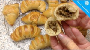 Пирожки из теста на закваске с мясной начинкой/Sourdough pastry pies with meat filling