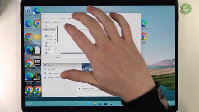 Microsoft Surface 8 Pro - How To Set Custom Lock Screen Wallpaper смотреть онлайн