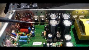 Turbosound Milan M12 опять в гостях, шумит и щелкает