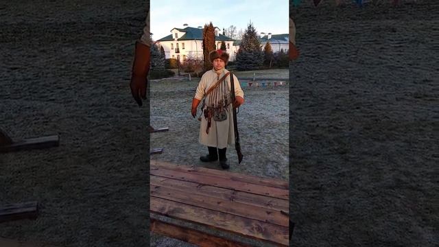 Зарядка мушкета 15-го века. Суздаль. Пушкарская слобода смотреть онлайн