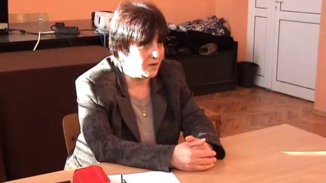 Стажант-репортери - интервю с Нели Борчева, директор на СУ "Козма Тричков" смотреть онлайн