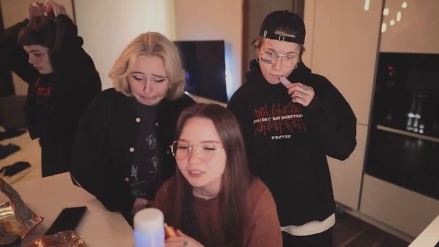 ВИЛКА ДАША МОЗИ ЕНИНА СОВМЕСТНЫЙ ЭФИР #вилка #дашакаплан смотреть онлайн