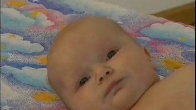 От рождения до года (Сосательный и защитные рефлексы) смотреть онлайн