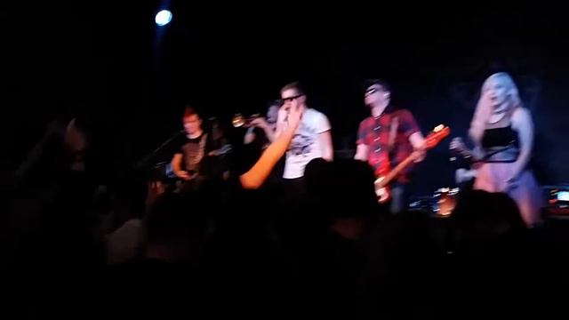 Элизиум и Блондинка Ксю-Всё и ничего. смотреть онлайн