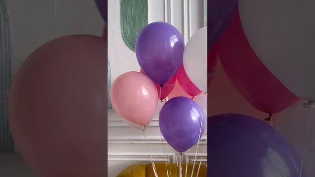 Букет шаров для девочки. Нежное ассорти шаров Globos Payaso и фольгированный котенок