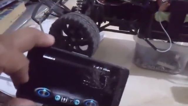 coche controlado bluetooth android+arduino - car rc controlled by android bluetooth смотреть онлайн