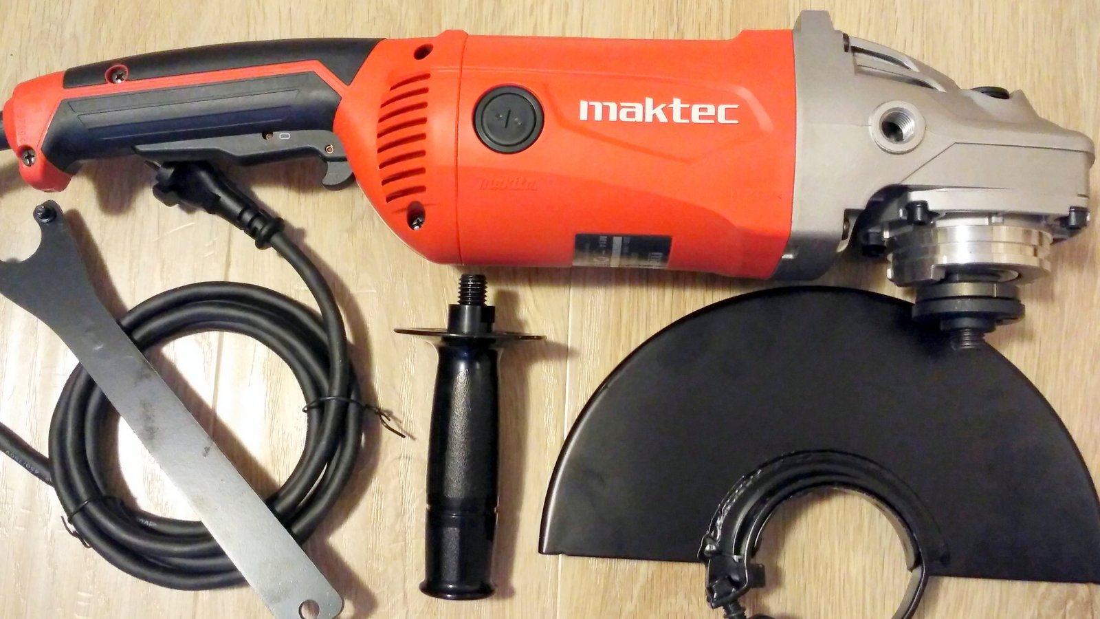 Болгарка MAKITA МТ903 Maktec - год экстремальной работы.