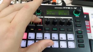 Чем так хорош Roland MC-101? Как писать музыку на грувбоксе Roland MC-101?