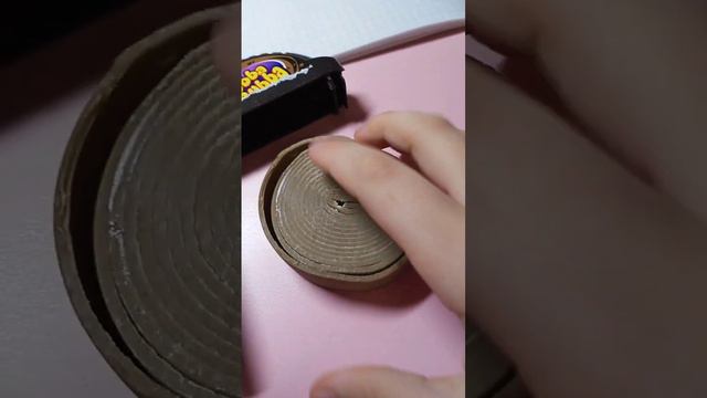 Открываем жвачку хуба Буба со вкусом колы.