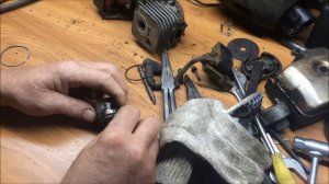 Мотокоса ,,Партнёр-250,, практически уже выкинули,нет "компрессии"!)
