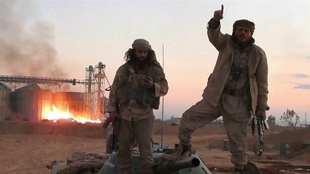 Соединенные Штаты готовят тысячи боевиков атаковать правительственные силы Сирии