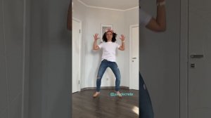 ТАНЕЦ БАБКА ЁЖКА. Логоритмика для детей