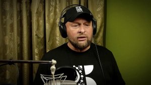 Глава администрации Кирова Вячеслав Симаков записал песню к юбилею города
