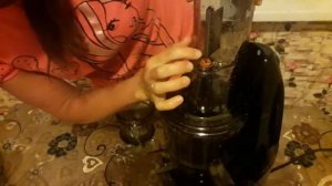 Сок из помидоров. Обзор шнековой соковыжималки kitfort KT-1104.