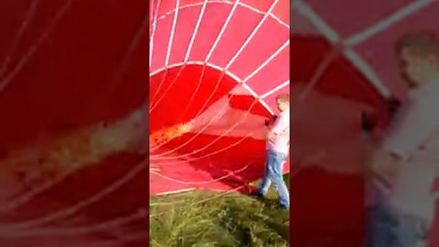 Наполнение аэростата продолжается! смотреть онлайн