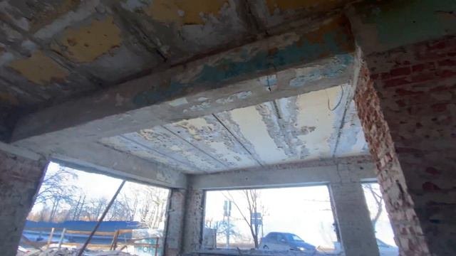 Бывшее здание "РЖД" в Тюмени было заброшено 20 лет . Строим коммерческую недвижимость.