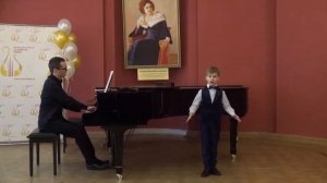 Слова В. Жуковского   Музыка А. Аренского "Комар один, задумавшись".