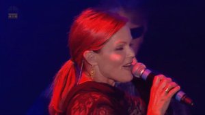 Belinda Carlisle - Heaven Is A Place on Earth (Rewind Festival 2013) Full HD