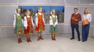 Вокалистки исполнили в эфире народные песни в современной обработке