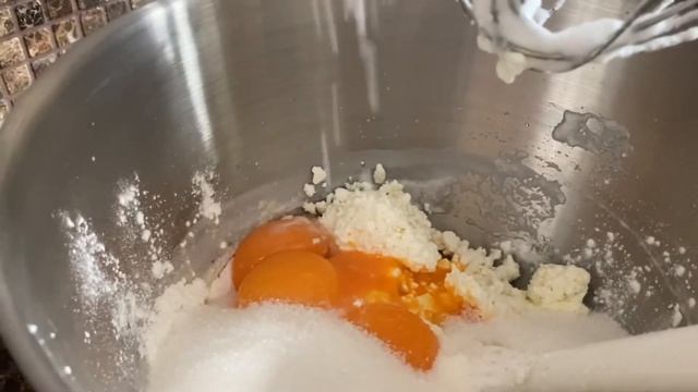 Творожная запеканка при поддержке машины KENWOOD Chef. Вкусно, полезно. смотреть онлайн