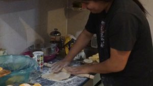 приготовить чилийская блюда:  "Сопаипияс"