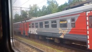 Железная дорога. Электричка Рэкс-Экспресс ЭД4М-0380 ушла в отрыв.
