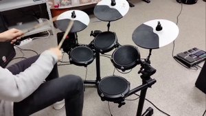Ударная установка Debut Kit Alesis
