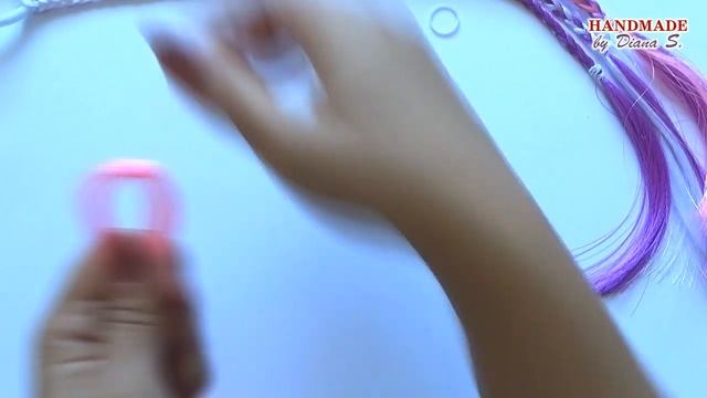 Резинка с косичками из лент. МК. Канзаши. / DIY. Kanzashi. Scrunchy with Braidы of ribbons. смотреть онлайн