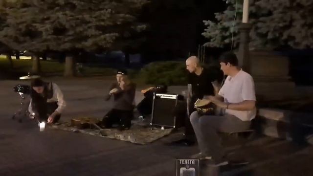 Уличная медитация со свистом в ушах! смотреть онлайн