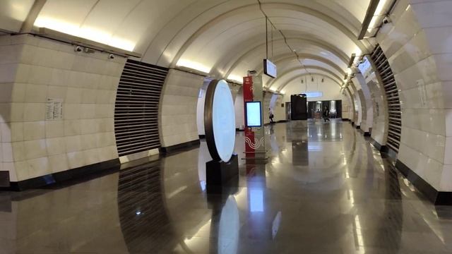 Верхние Лихоборы метро - отличная станция, как и многие Люблинско-Дмитровской линии #metro #Moscow смотреть онлайн