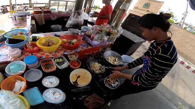 ТАИЛАНД! КАК ТАЙЦЫ ГОТОВЯТ УЛИЧНУЮ ЕДУ смотреть онлайн