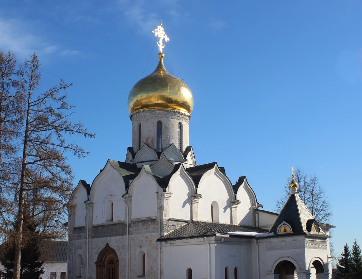 Мужской монастырь в Звенигороде