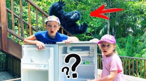 Кто украл всю нашу еду!? Одни на острове без еды!