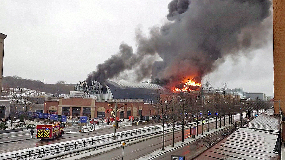 При пожаре в шведском Гетеборге пострадали 12 человек / События на ТВЦ