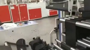 пакетоделательная машина для производства пакетов типа «майка» в два ручья c одного джамбо-роля.HSТ