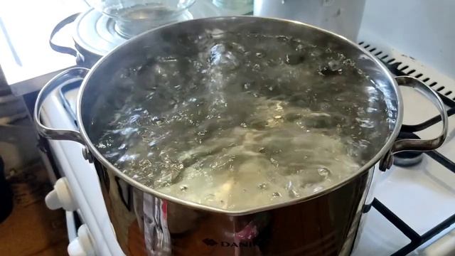 Клубничный компот_заготовки на зиму_быстро и просто @Ксюшкин день. Переезд на Юг.mp4