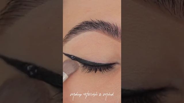 heart eye liner tutorial #eyeliner #wingliner #tutorial