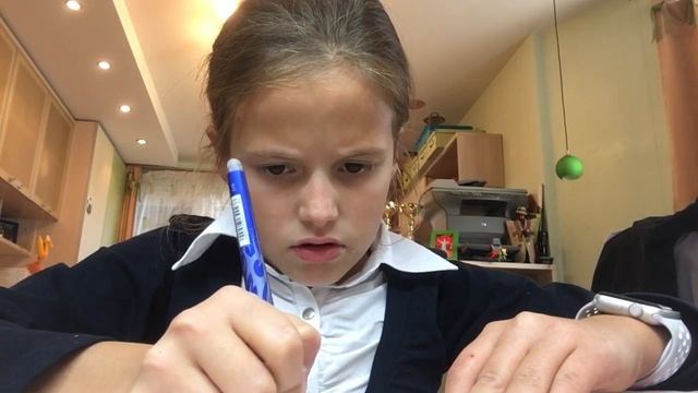 Как менять стержень стирающей ручки смотреть онлайн