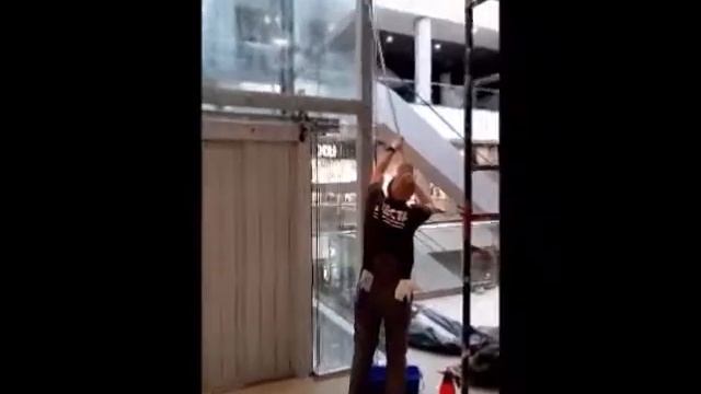 Мытьё лифтов