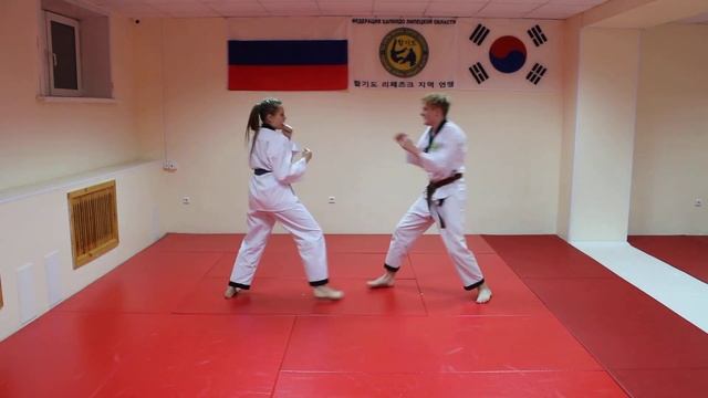 Комарова Аксинья - Зейбель Герман - юниоры и юниорки 15 - 17 лет, цветные пояса до 1 Гыпа