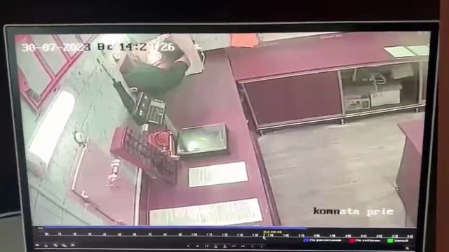 Арестант сбежал из комнаты для свиданий