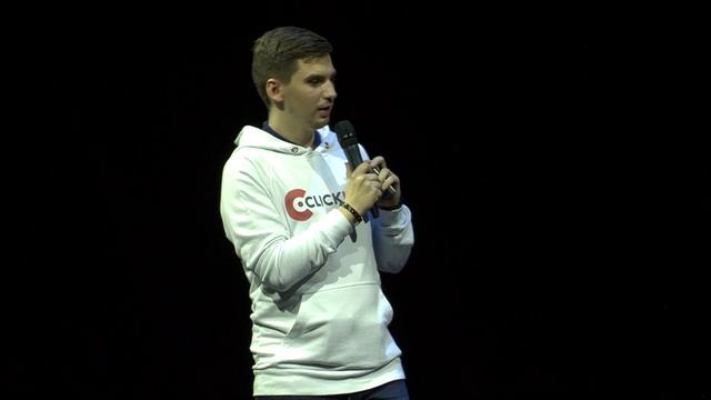 MAC2019. Антон Войстриков: Арбитраж трафика с Facebook на мобильные CPA-приложения в 2019 году смотреть онлайн