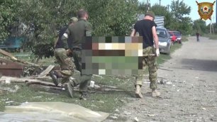 Следователи Генеральной прокуратуры ЛНР работают на месте обстрела в пгт. Краснореченское.